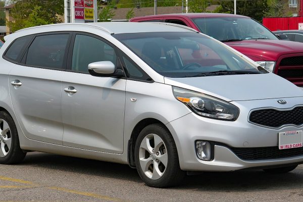 Kia Carens automatic variants