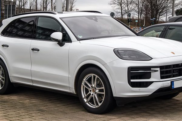 Porsche Cayenne Electric