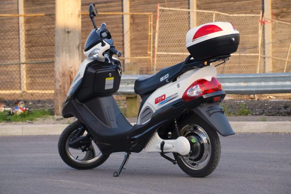 high-speed electric scooter
