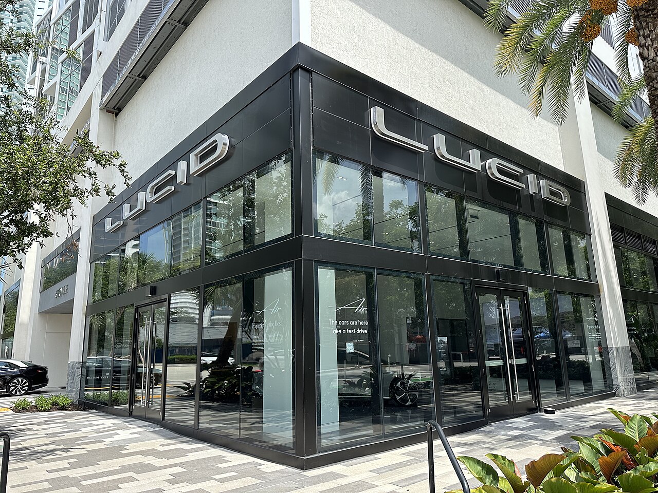 Lucid Q3 deliveries